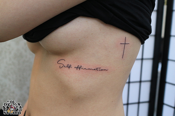 名古屋　タトゥー　女性